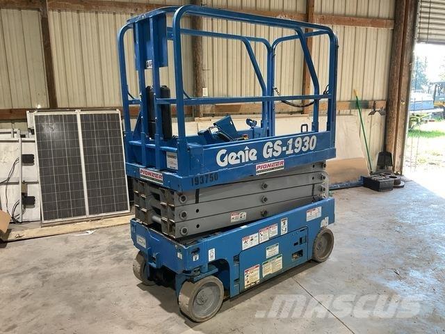 Genie GS1930 Ножничные подъемники