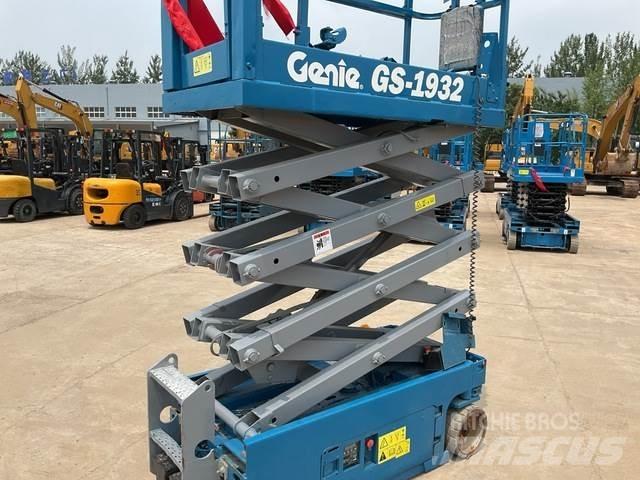 Genie GS1932 Ножничные подъемники
