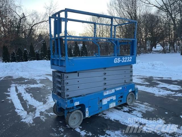 Genie GS3232 Ножничные подъемники
