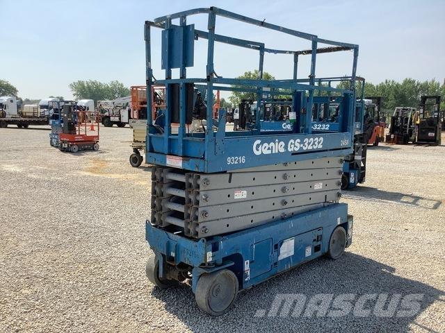 Genie GS3232 Ножничные подъемники