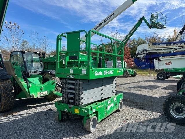 Genie GS4047DC Ножничные подъемники