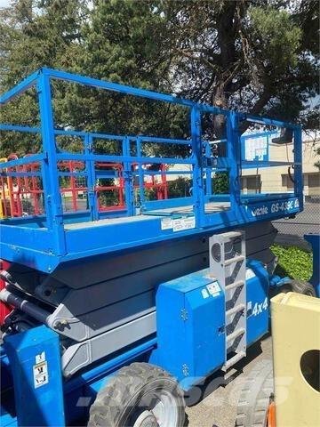 Genie GS4390RT Ножничные подъемники