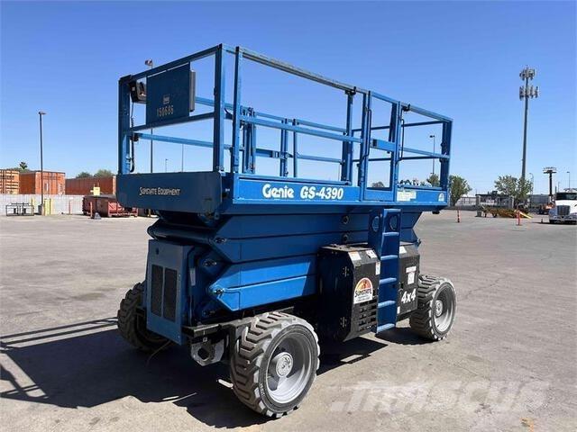 Genie GS4390RT Ножничные подъемники