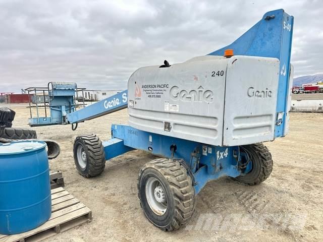 Genie S-40 Строительная техника - Другие