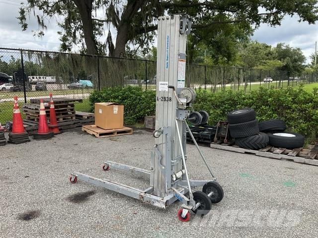 Genie SLC24 Подъемно-транспортное оборудование и грузовые лифты