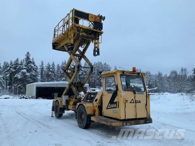  Giamec 211 Автовышки
