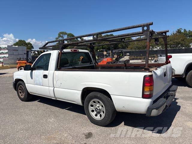 GMC 1500 Бортовые фургоны