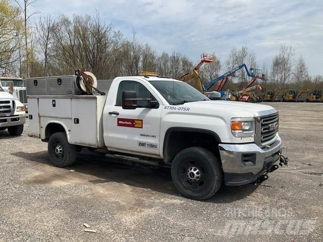 GMC 2500 HD Бортовые фургоны