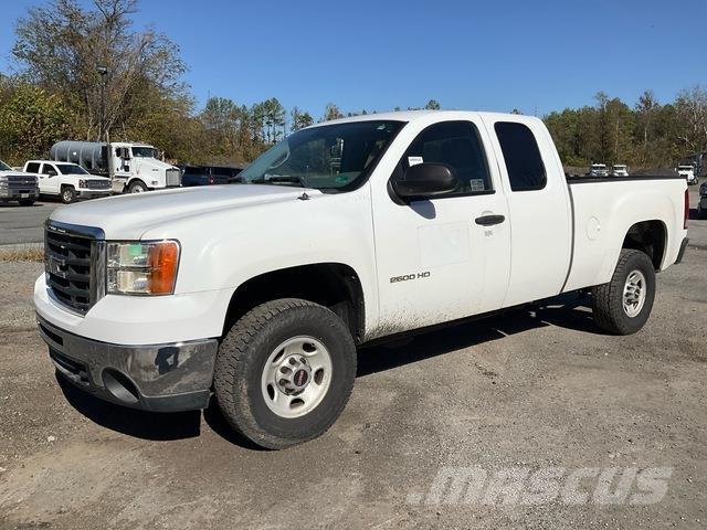 GMC 2500 HD Бортовые фургоны