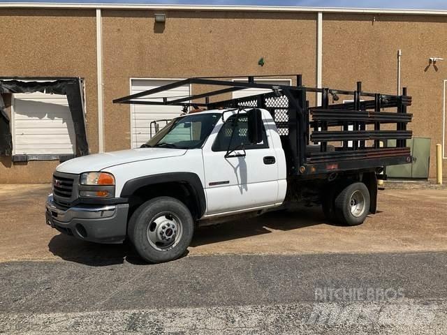 GMC 3500 Грузовики-платформы/боковая разгрузка