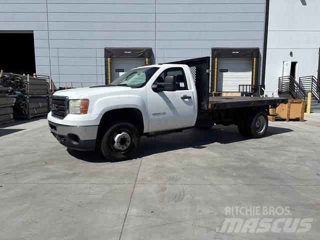 GMC 3500 Грузовики-платформы/боковая разгрузка