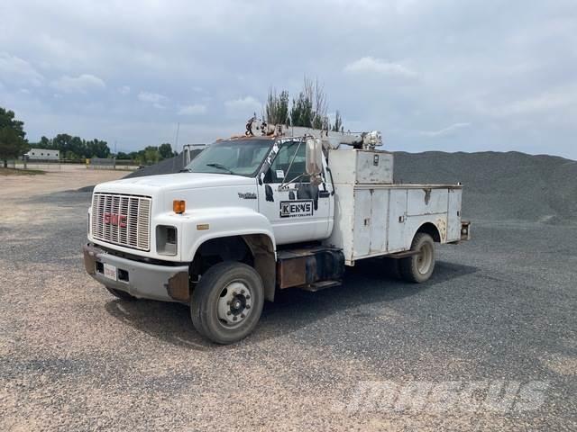GMC C5500 Комбинированные дорожные машины