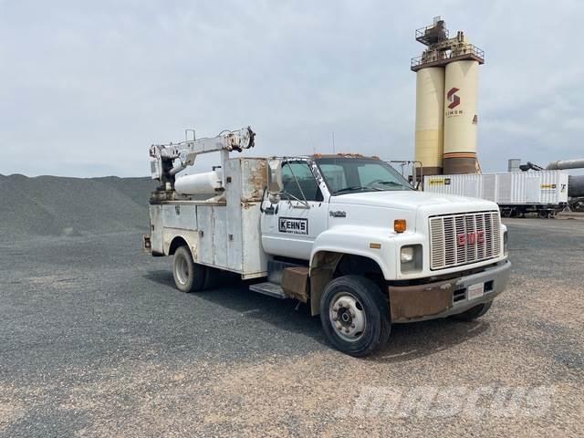 GMC C5500 Комбинированные дорожные машины
