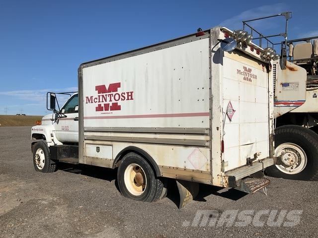 GMC C6500 Грузовики-цистерны