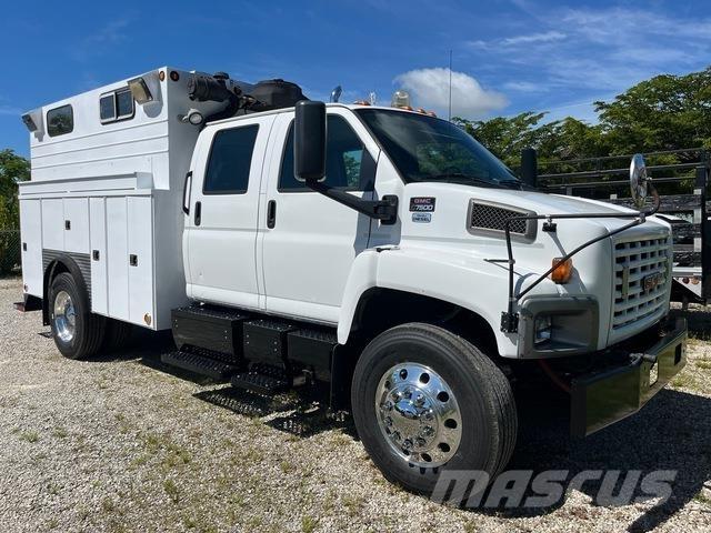 GMC C7500 Комбинированные дорожные машины