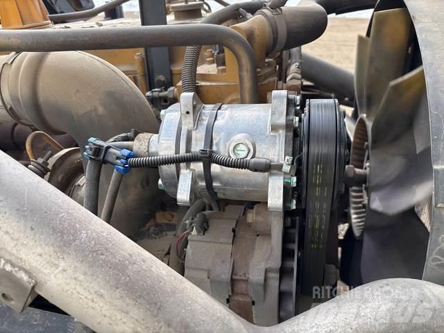 GMC T7500 Строительная техника - Другие