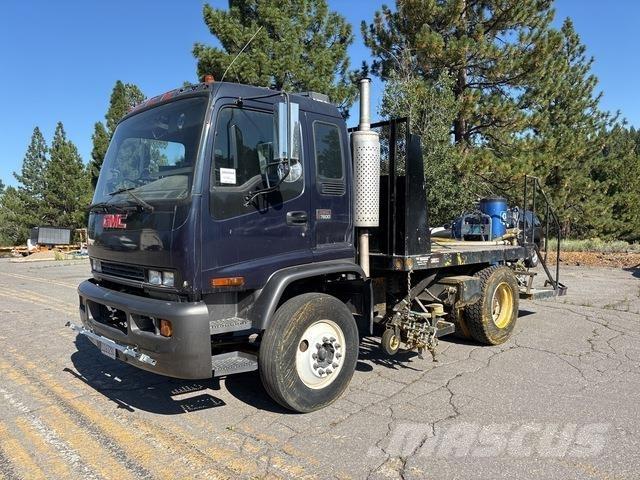 GMC T7500 Комбинированные дорожные машины