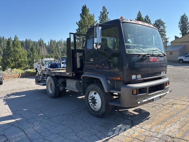 GMC T7500 Комбинированные дорожные машины