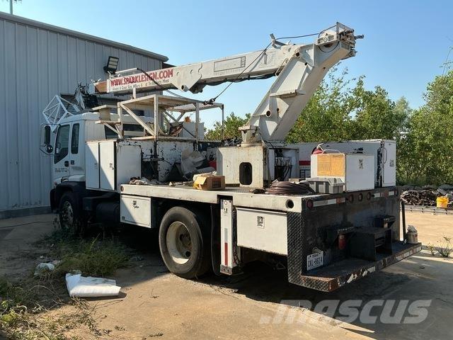 GMC T7500 Автовышки