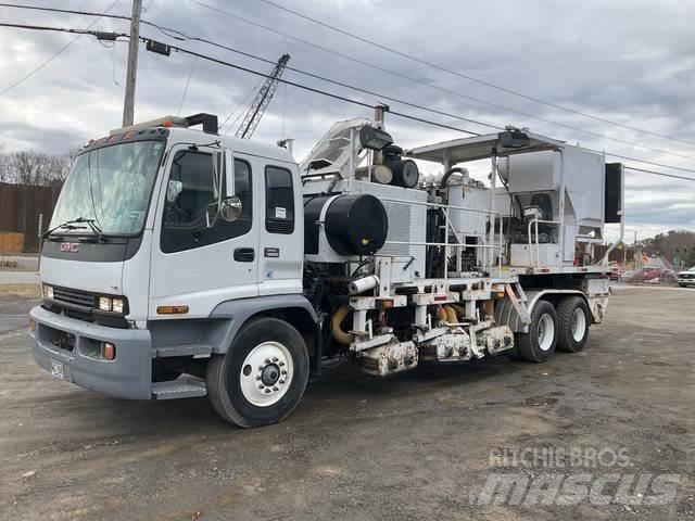 GMC T8500 Комбинированные дорожные машины