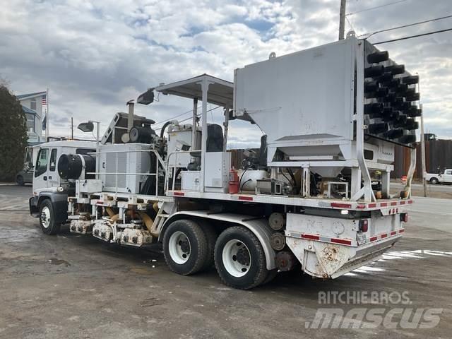 GMC T8500 Комбинированные дорожные машины