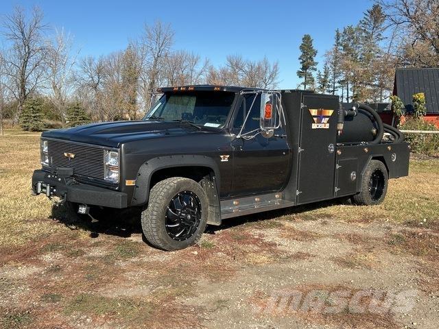 GMC V3500 Ассенизаторские машины