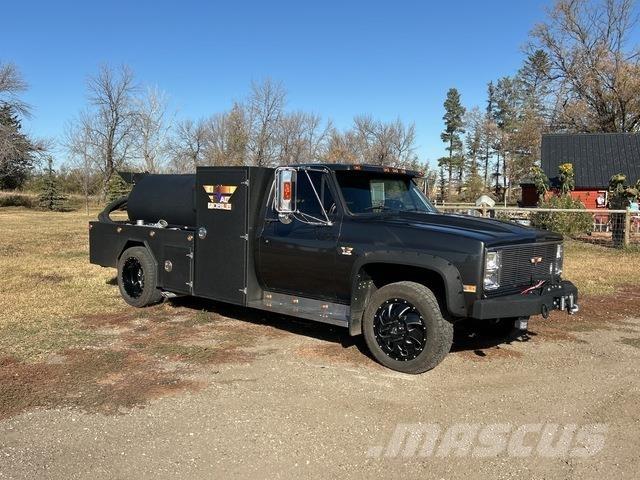 GMC V3500 Ассенизаторские машины