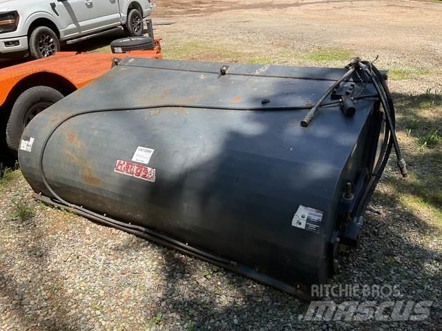Haugen HPB 84 Вакуумные уборочные машины