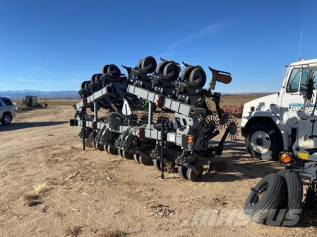 Hiniker 6000 Культиваторы сплошные