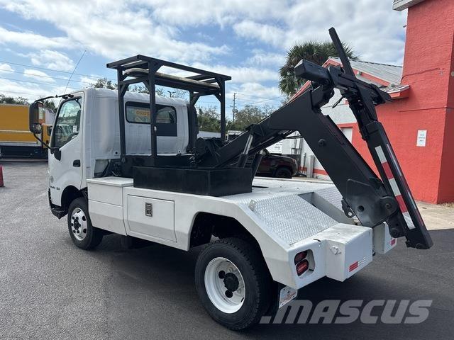Hino 155 Recovery vehicles