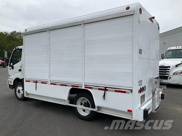 Hino 195H Грузовики для доставки напитков