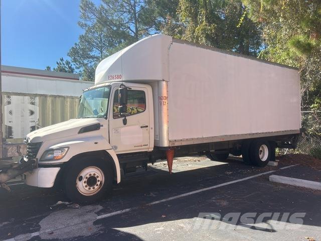 Hino 238 Грузовики-Фургоны