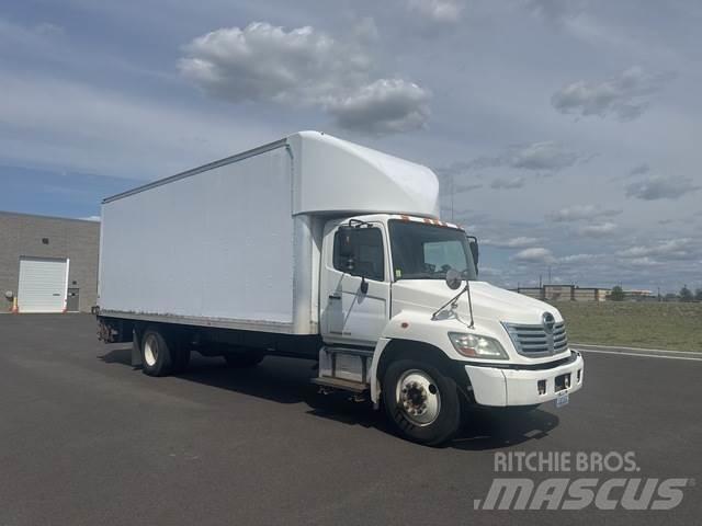 Hino 258 Грузовики-Фургоны