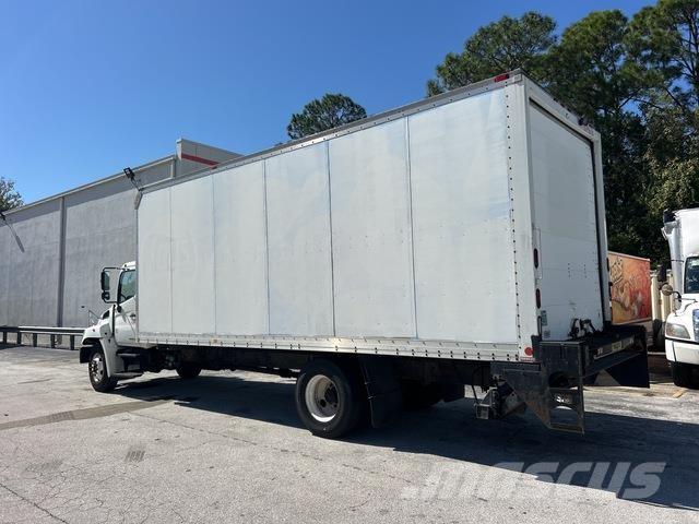 Hino 258 Грузовики-Фургоны