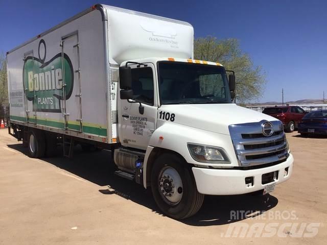 Hino 268 Грузовики-Фургоны