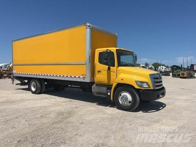 Hino 268 Грузовики-Фургоны