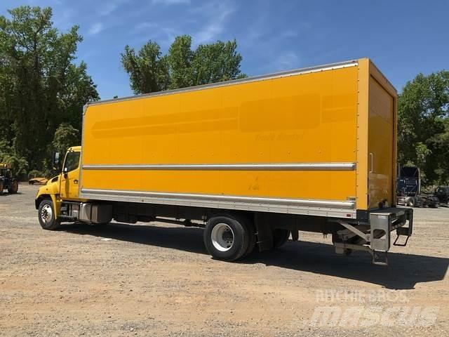 Hino 268 Грузовики-Фургоны