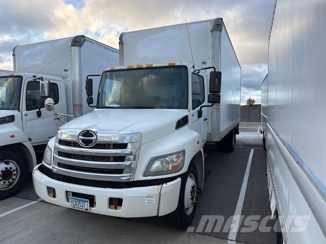 Hino 268 Грузовики-Фургоны