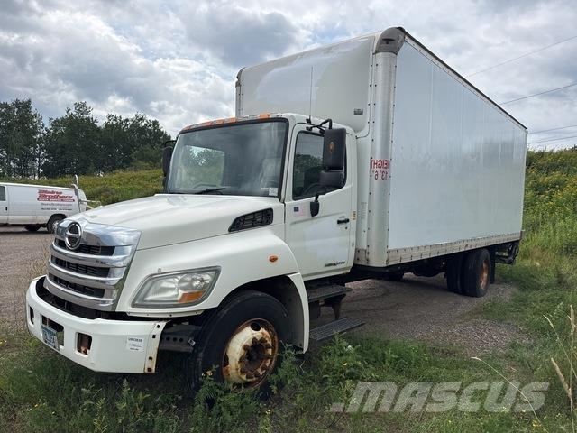 Hino 268 Грузовики-Фургоны