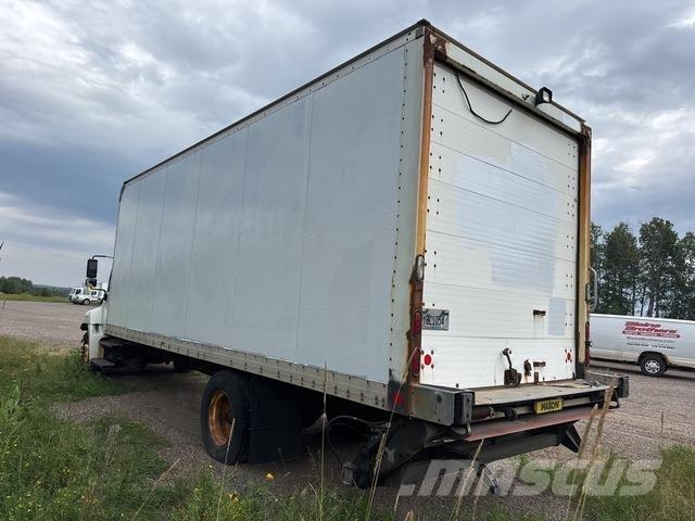 Hino 268 Грузовики-Фургоны