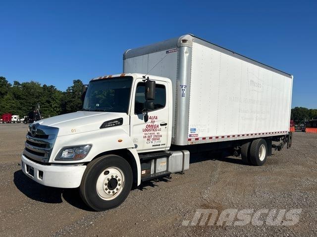 Hino 268 Грузовики-Фургоны