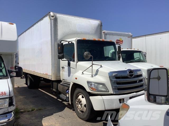 Hino 268 Грузовики-Фургоны
