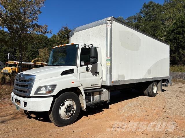 Hino 268 Грузовики-Фургоны