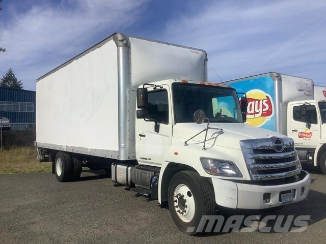 Hino 268 Грузовики-Фургоны