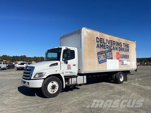 Hino 268 Тентованные грузовики