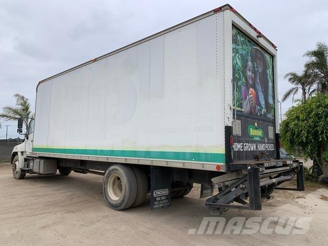 Hino 268 Грузовики-Фургоны