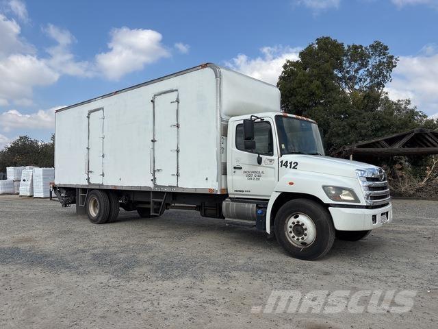 Hino 268 Грузовики-Фургоны