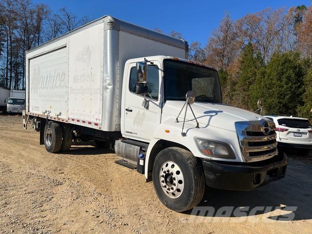 Hino 268 Грузовики-Фургоны