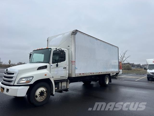 Hino 268 Грузовики-Фургоны