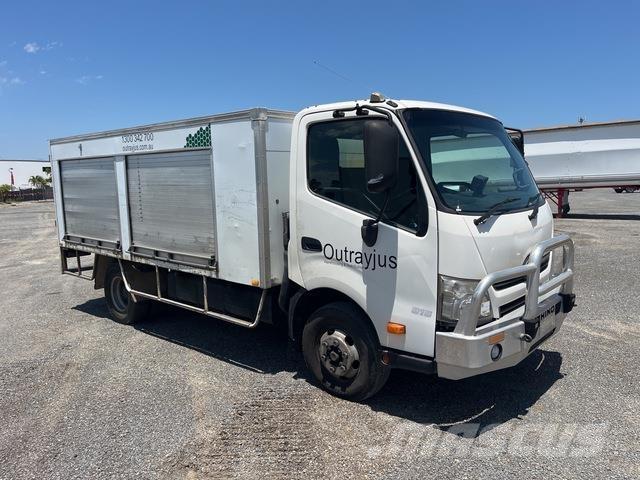 Hino 300 816 Грузовики-Фургоны